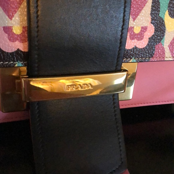 Sale! New Authentic Prada floral bag - Picture 5 of 16